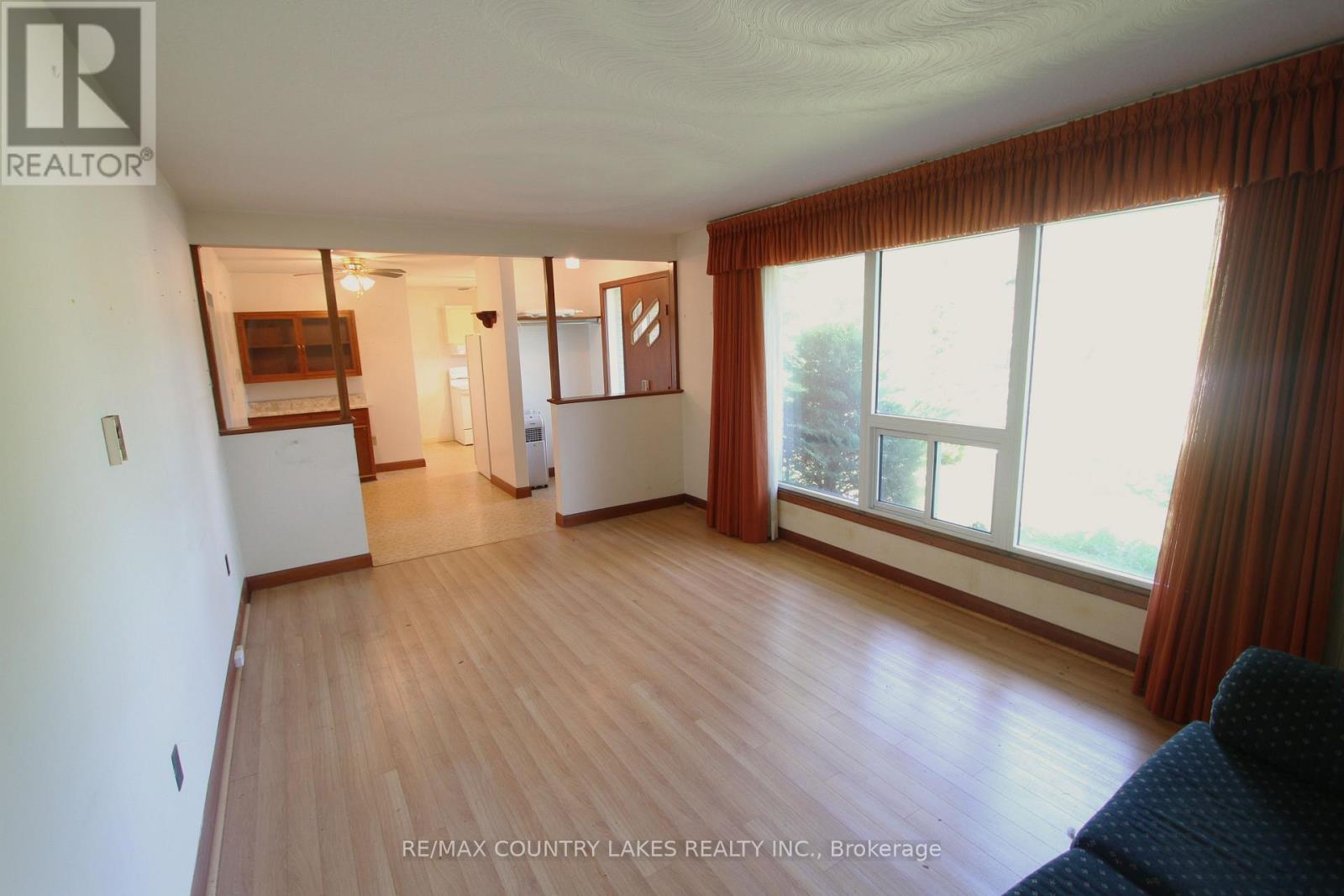 986 PORTAGE ROAD - 16