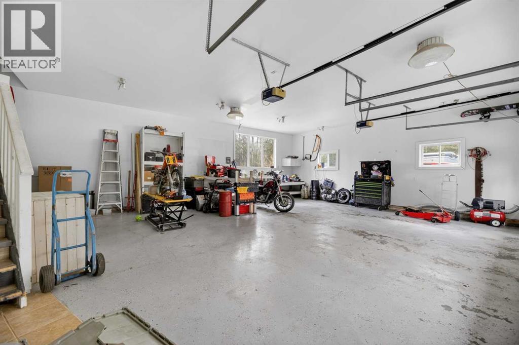 239, 5241 Township Road 325 A - 25