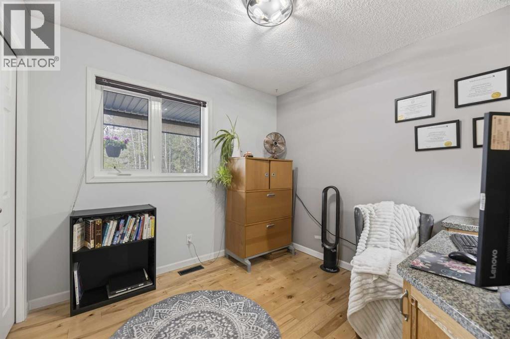 239, 5241 Township Road 325 A - 12