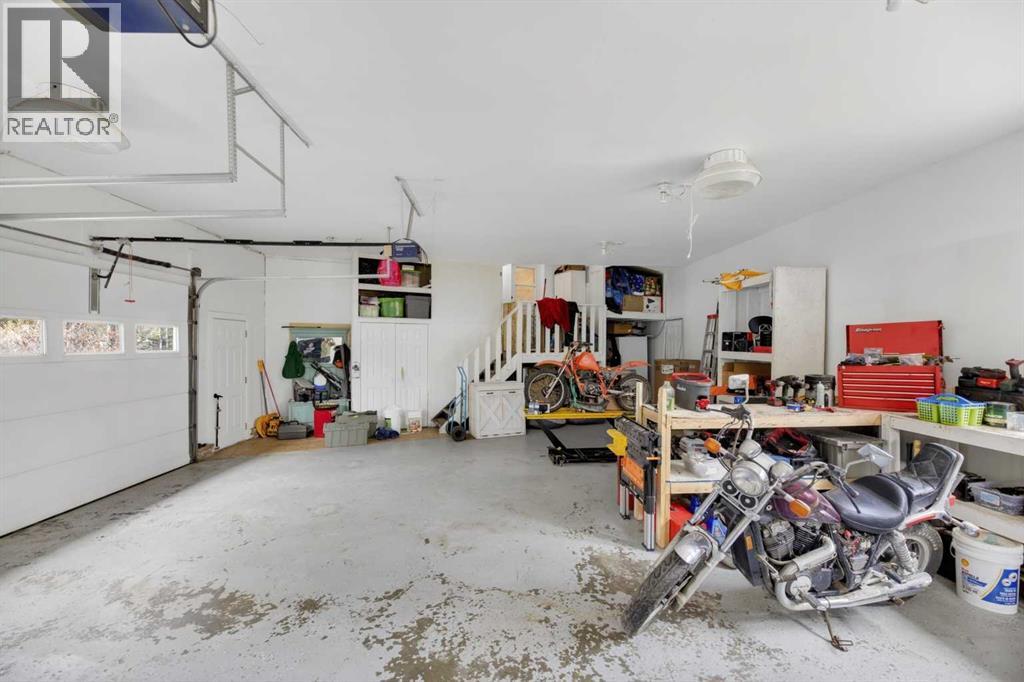 239, 5241 Township Road 325 A - 26