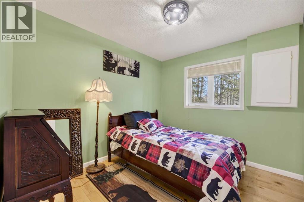 239, 5241 Township Road 325 A - 16