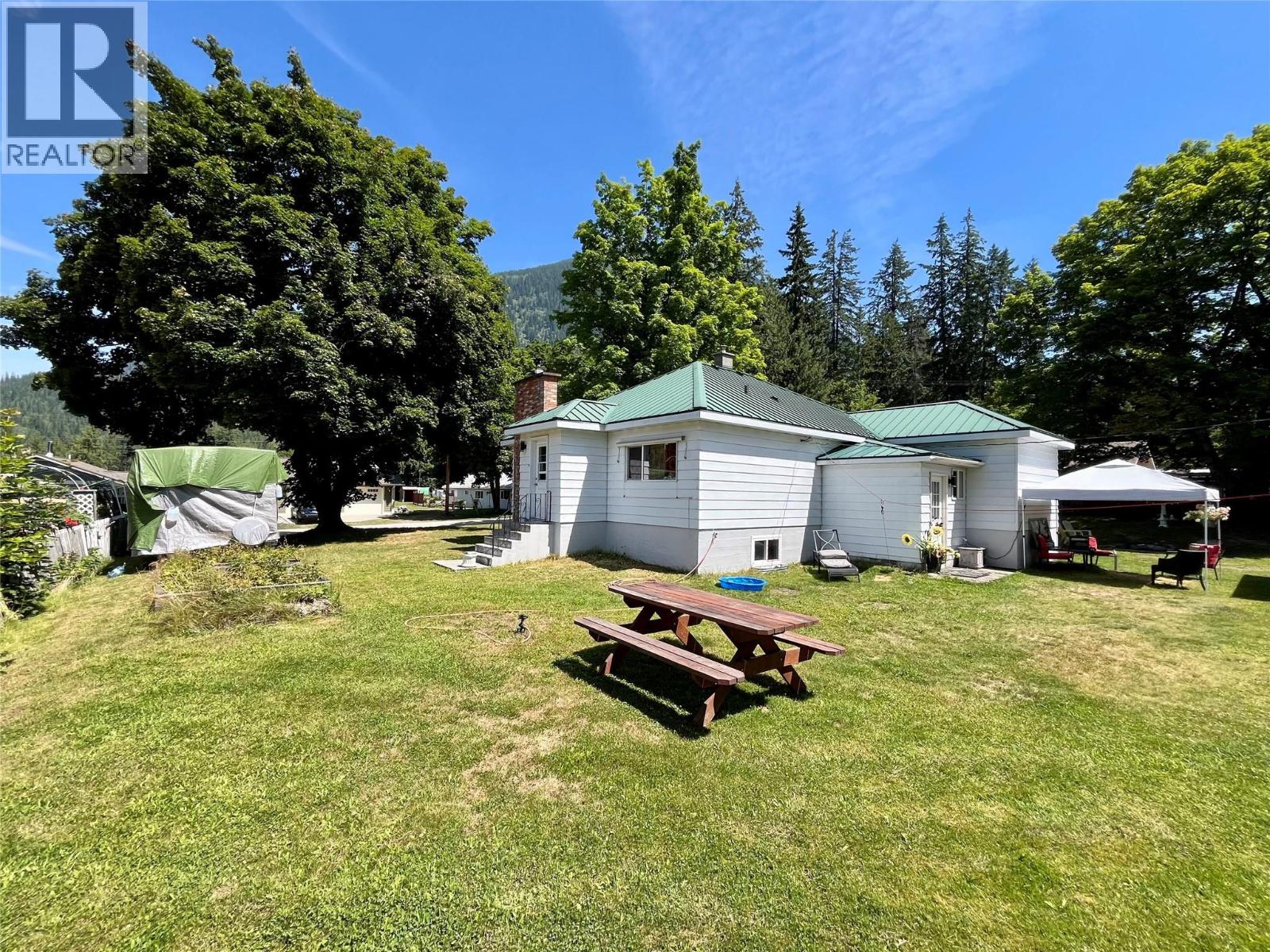 409 9th Avenue - 50