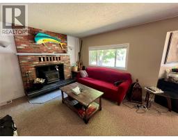 409 9th Avenue, New Denver, BC V0G1S0 Photo 20