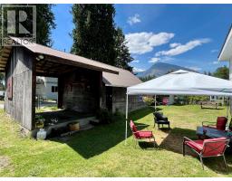 409 9th Avenue, New Denver, BC V0G1S0 Photo 57