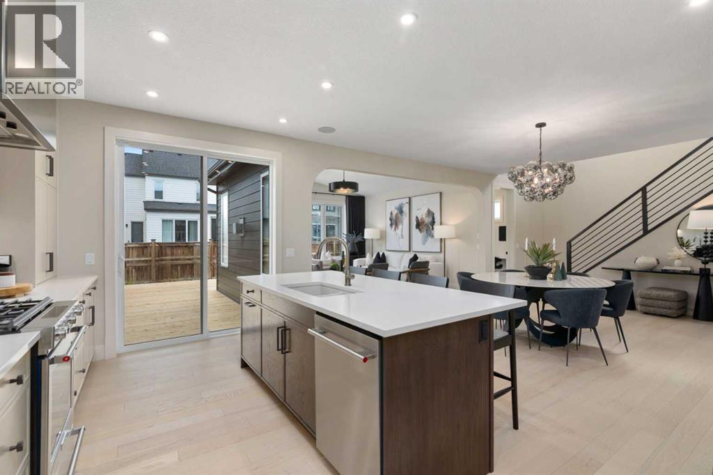 364 Greenwich Drive NW - 10