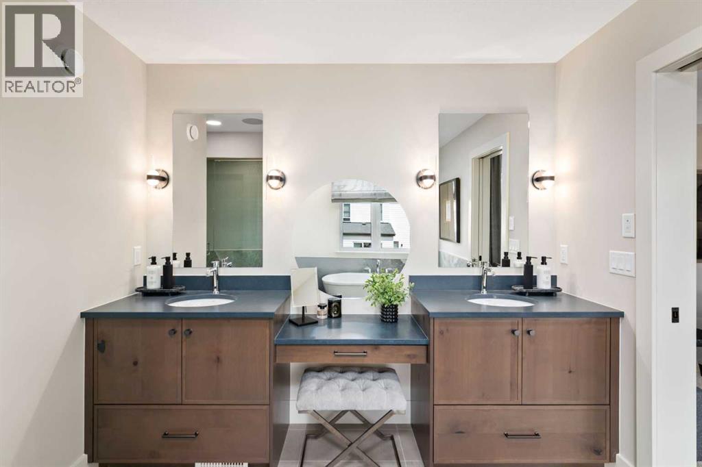 364 Greenwich Drive NW - 29