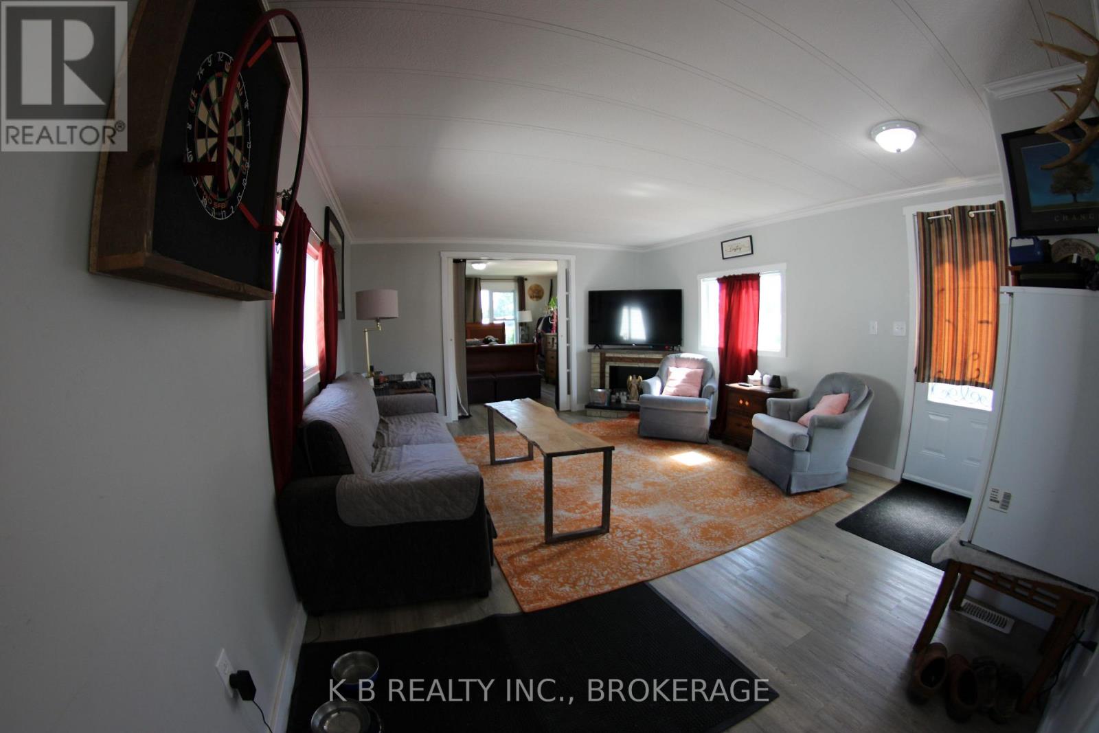 4 CEDAR STREET W - Image 4