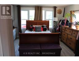 4 Cedar Street W, Greater Napanee, ON K7R3L1 Photo 8