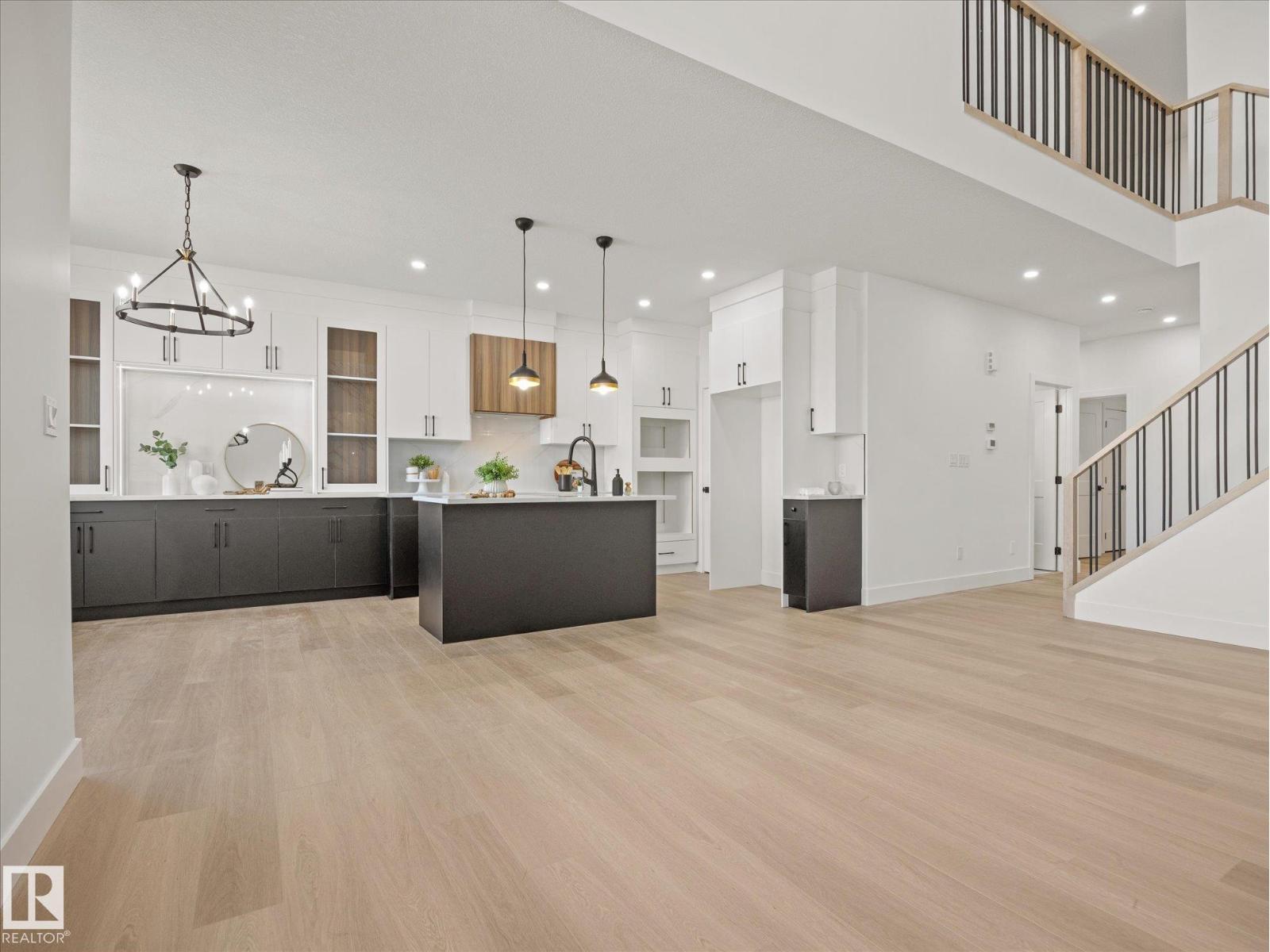 4224 63 Street - 11