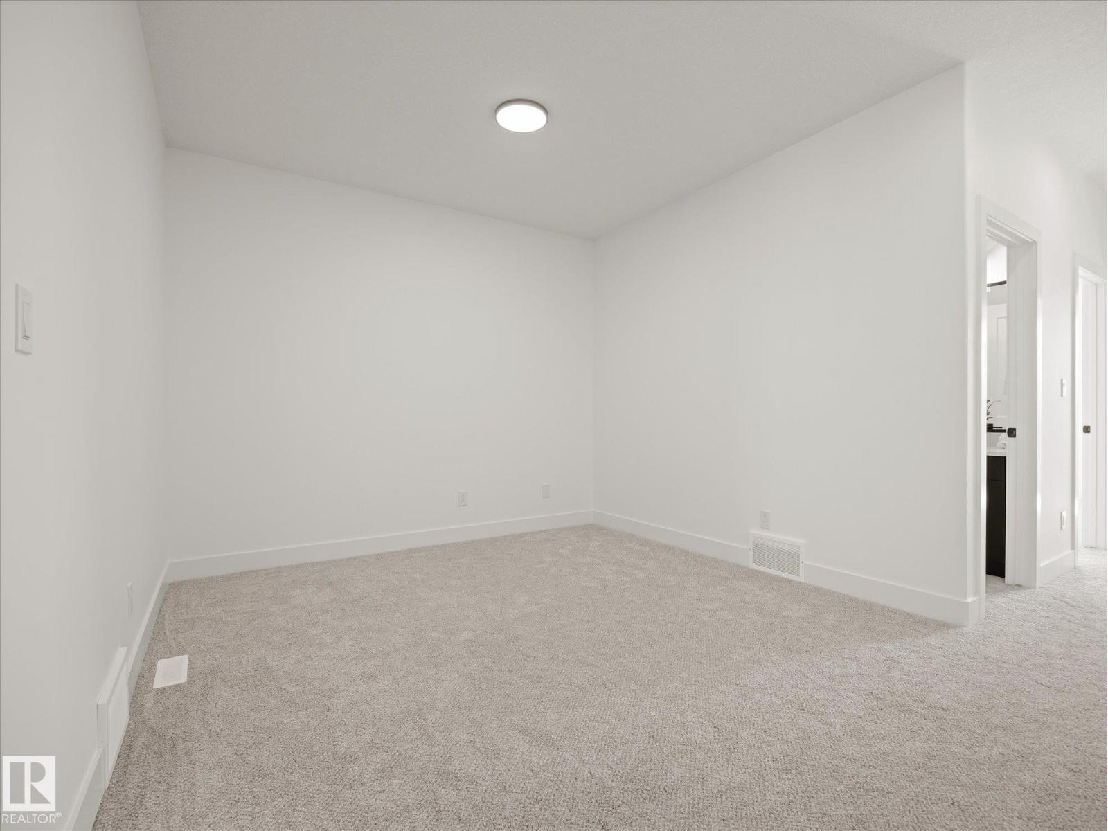 4224 63 Street - 32