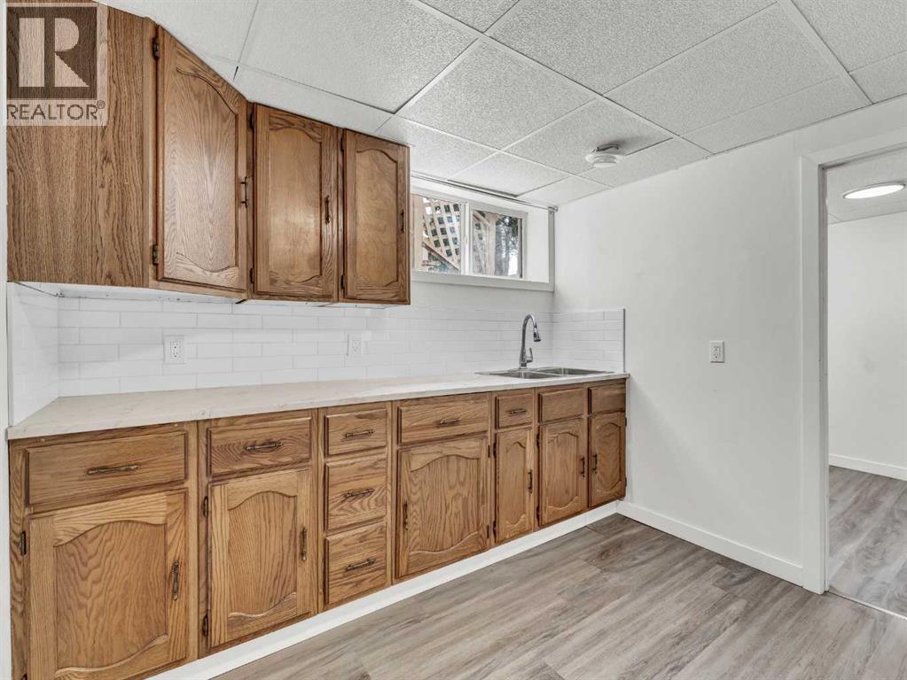 112 8 Street SW - Image 36