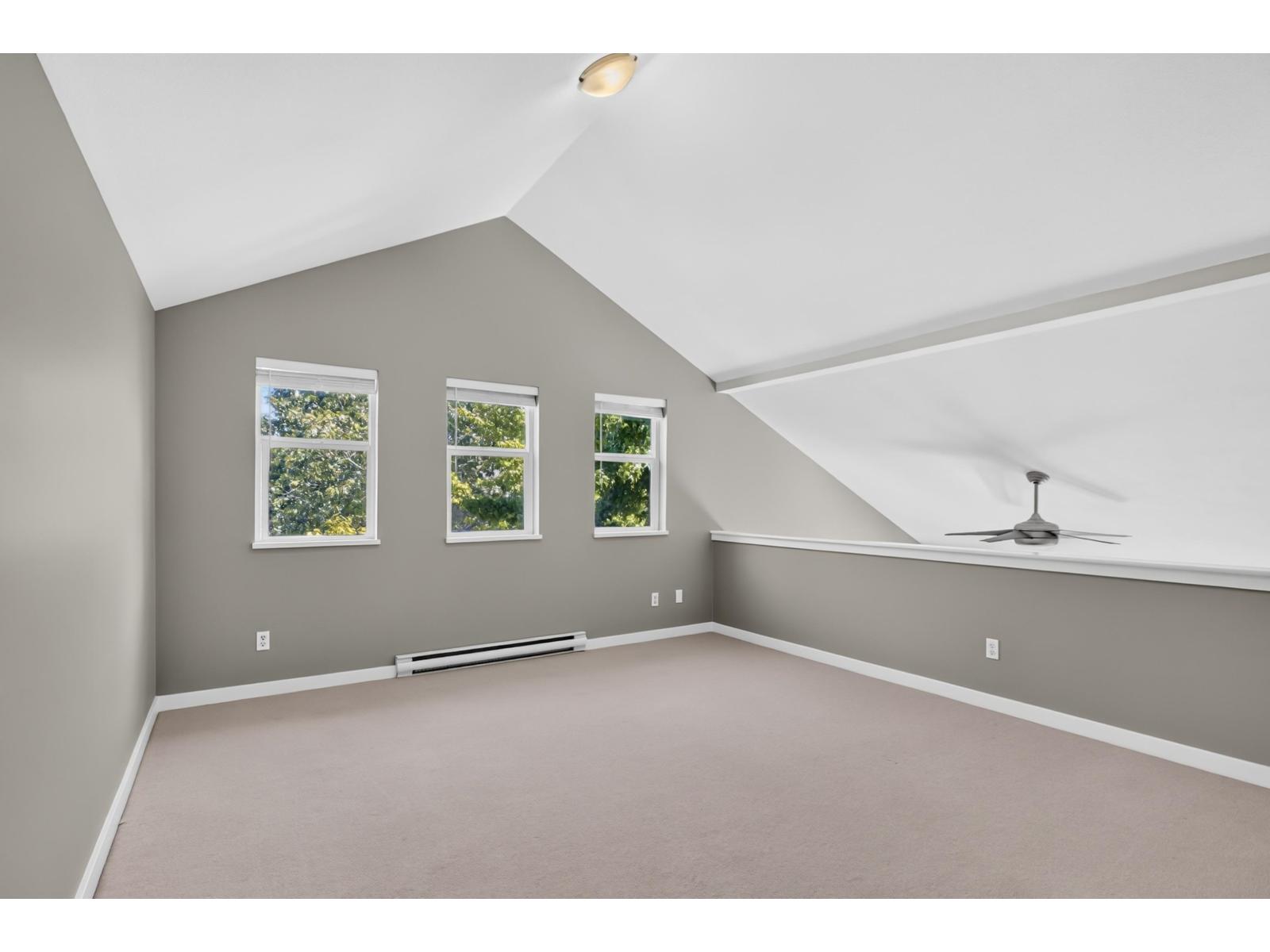 120 20033 70 AVENUE, Langley