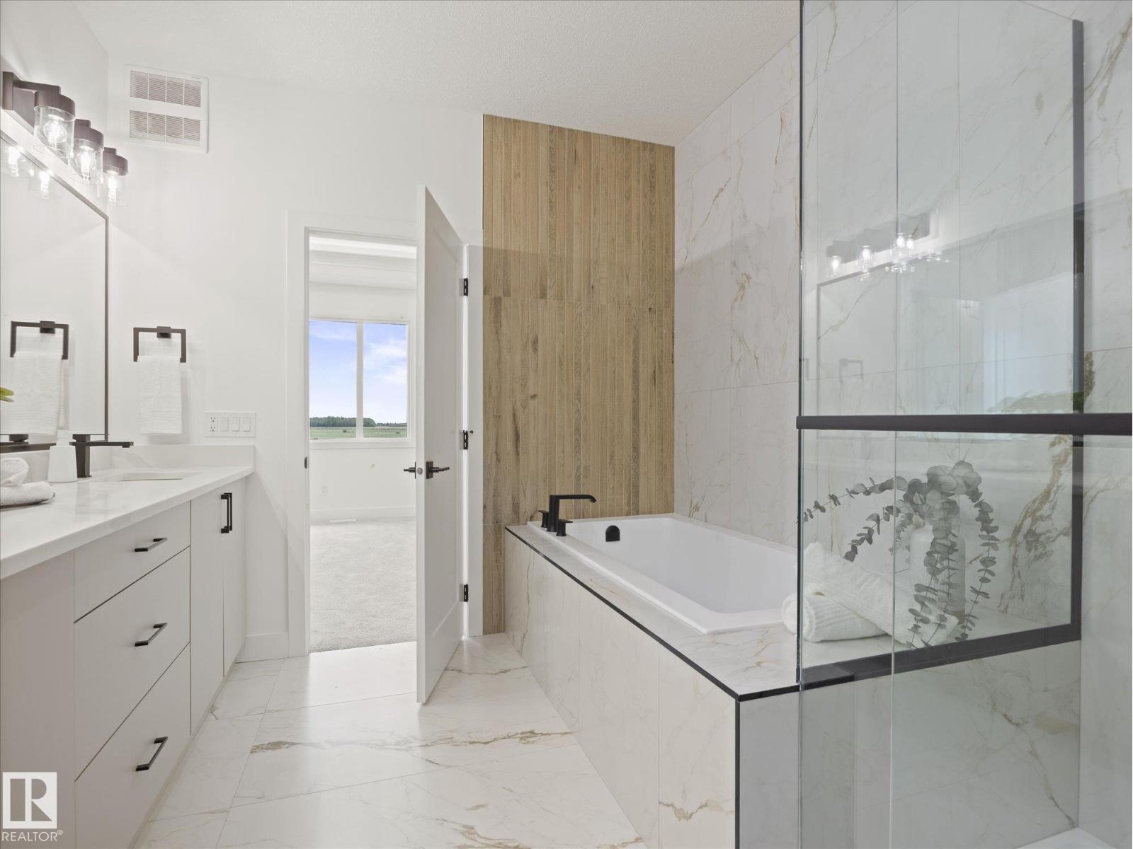 792 Bank Dr - 28