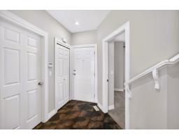 19442 67a Avenue, Surrey, BC V4N5T4 Photo 26