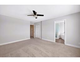 19442 67a Avenue, Surrey, BC V4N5T4 Photo 14