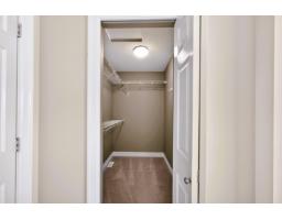 19442 67a Avenue, Surrey, BC V4N5T4 Photo 17
