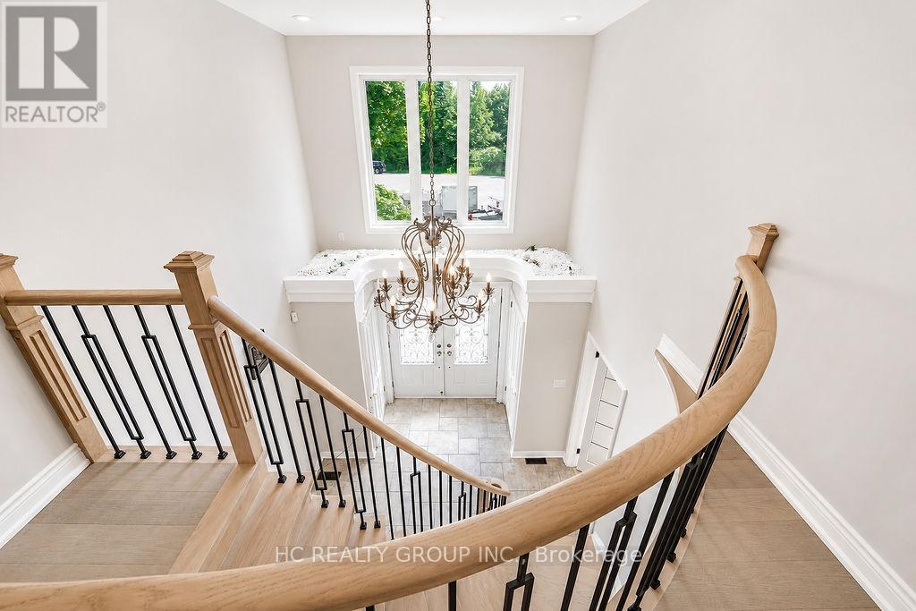 12 BUNTING COURT - 18