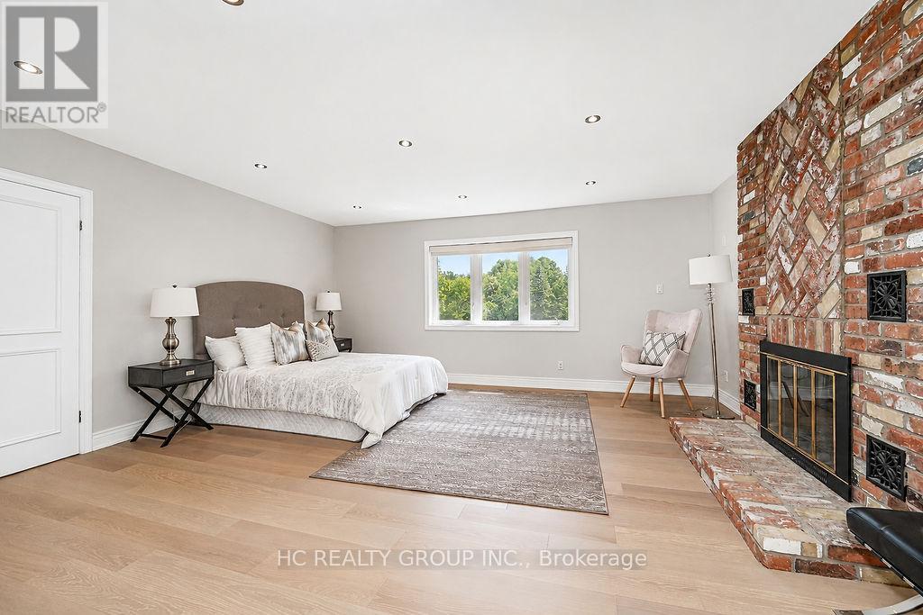 12 BUNTING COURT - 16
