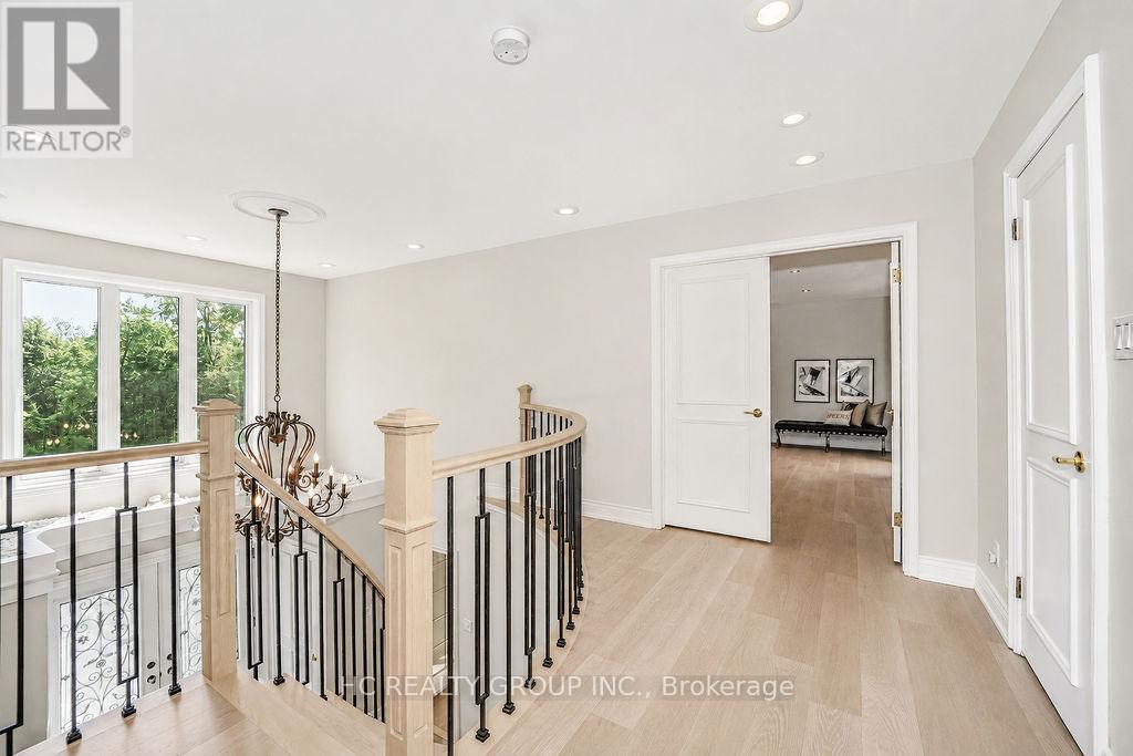 12 BUNTING COURT - 22