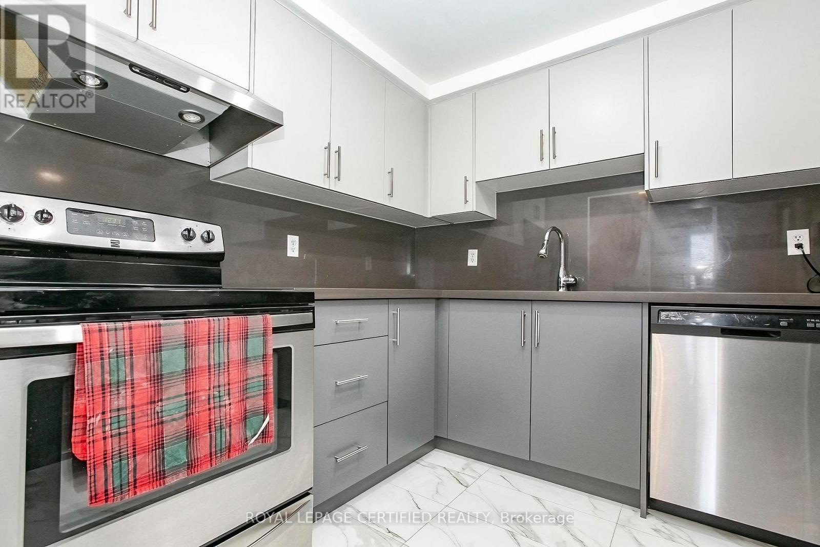 #1605 135 HILLCREST AVENUE - 28