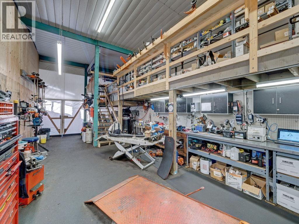 921 GIBSONS WAY, Gibsons — photo 2
