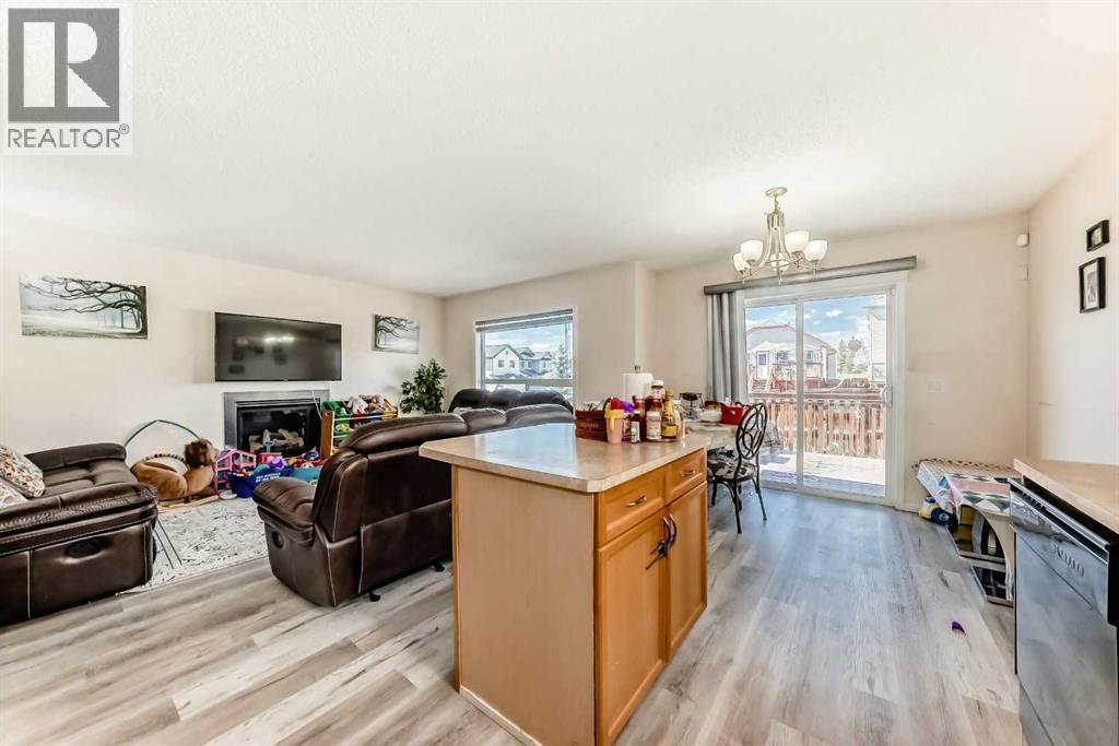 151 COVEPARK Green NE - 10