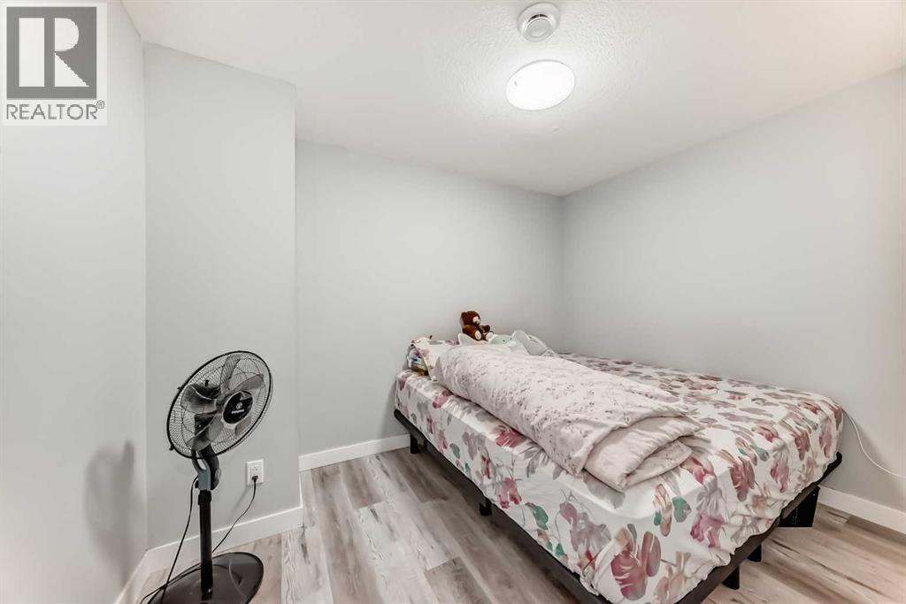151 COVEPARK Green NE - 38