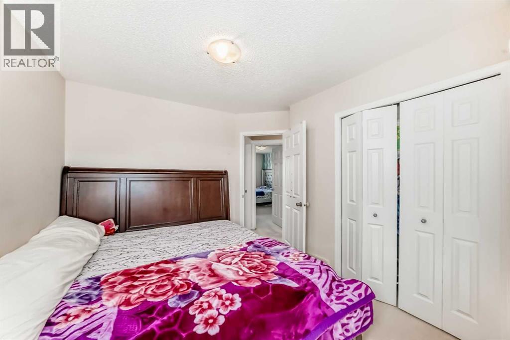 151 COVEPARK Green NE - 24