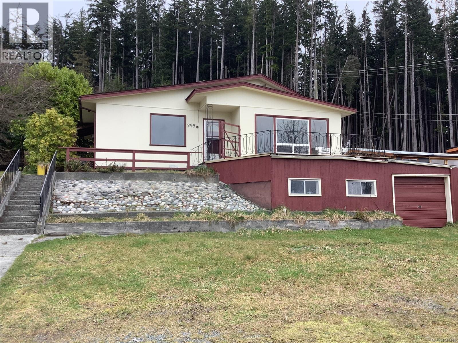 395 2nd St - 1