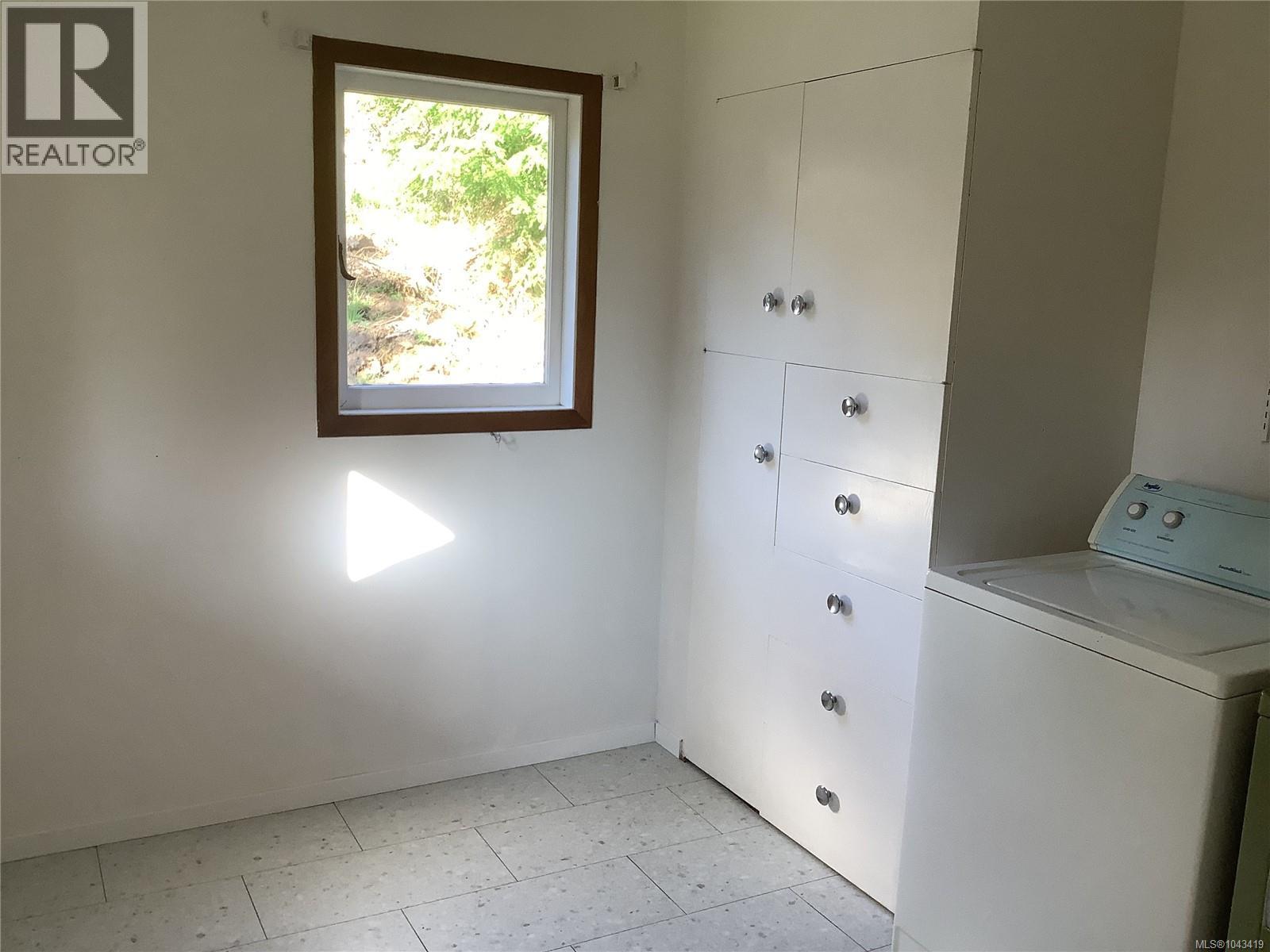 395 2nd St - Image 10