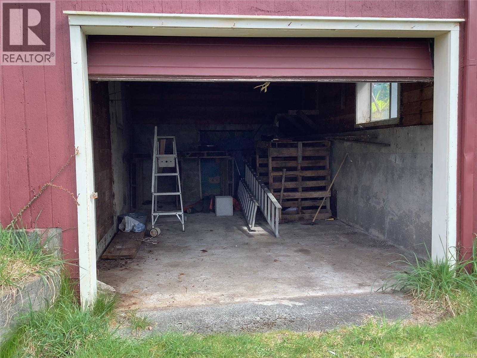 395 2nd St - Image 15