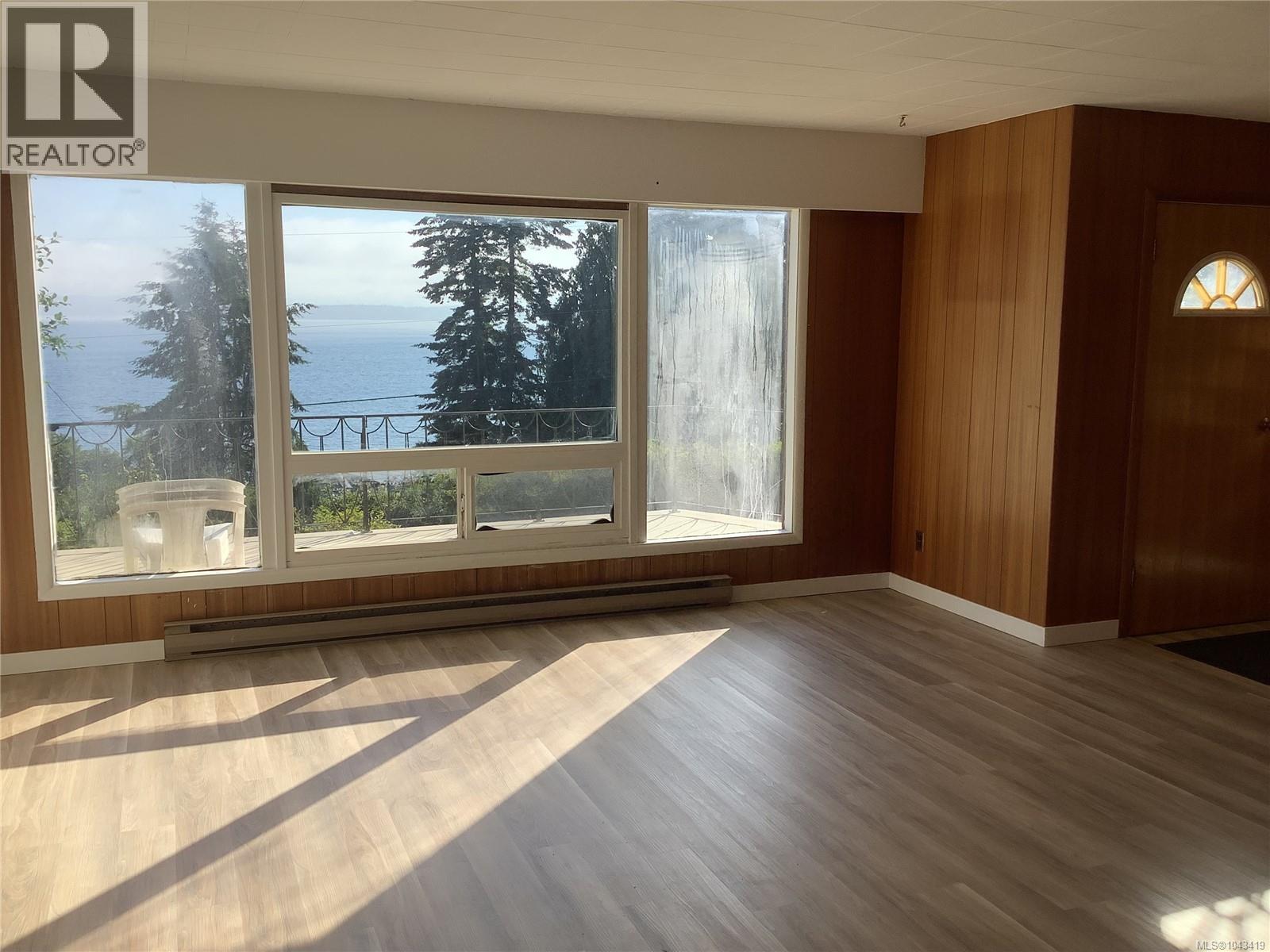 395 2nd St - 6