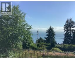 395 2nd St, Sointula, BC V0N3E0 Photo 14