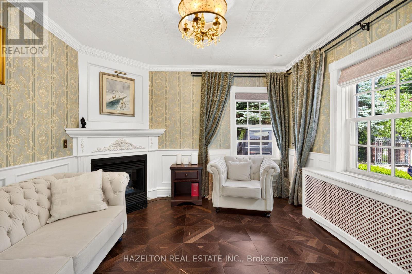 246 RIVERSIDE DRIVE - Image 16