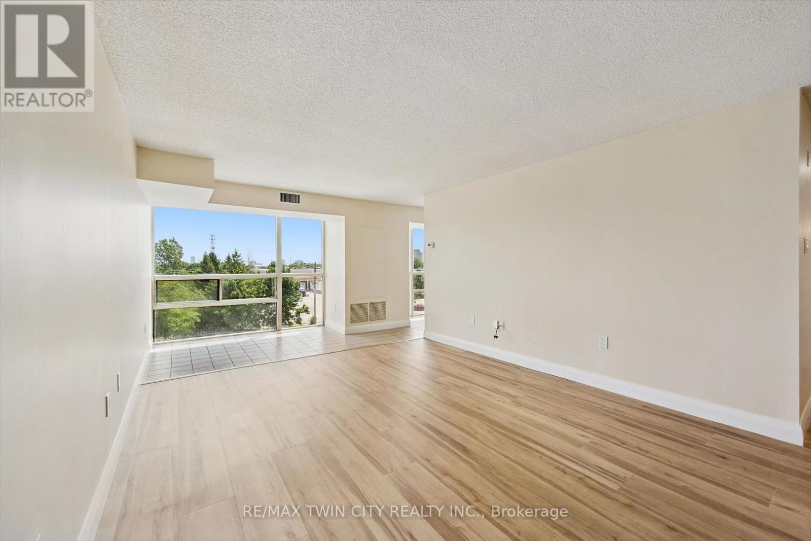 #514 55 BLUE SPRINGS DRIVE - 6
