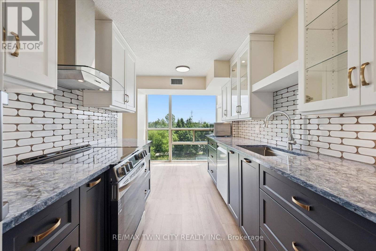 #514 55 BLUE SPRINGS DRIVE - 9