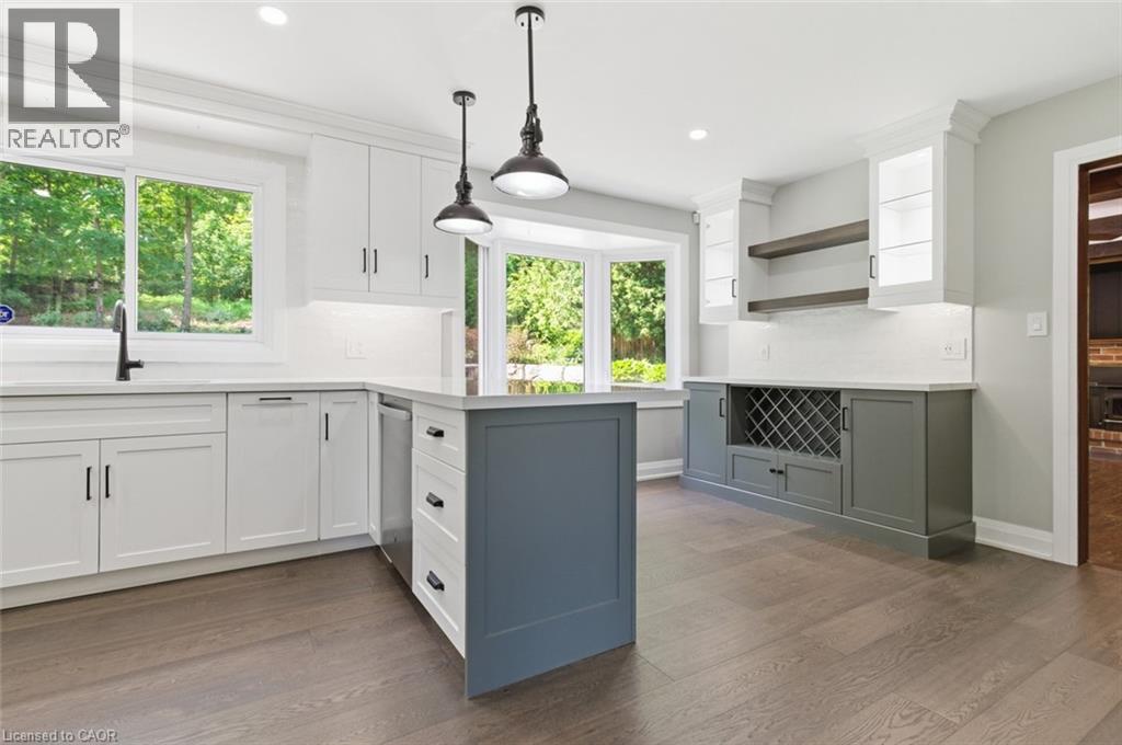94 DORCHESTER Drive - Image 10