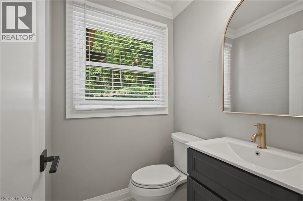 94 DORCHESTER Drive - Image 17