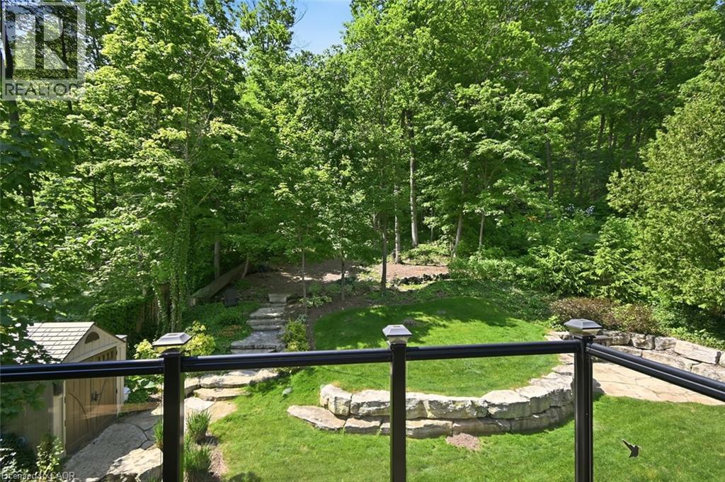 94 DORCHESTER Drive - Image 39