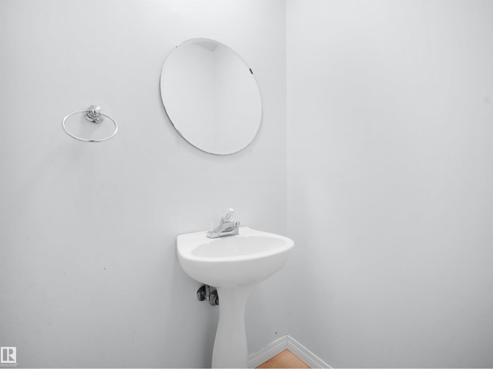 10446 55 AV NW - 13