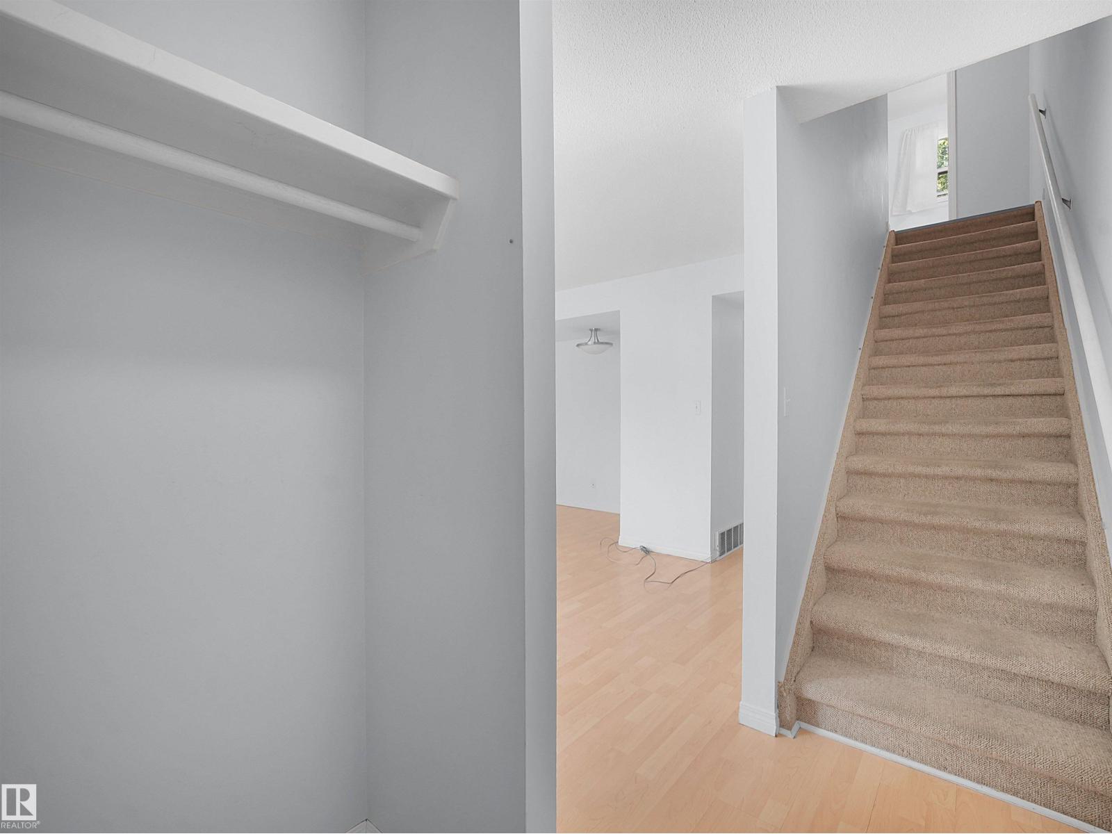 10446 55 AV NW - 22