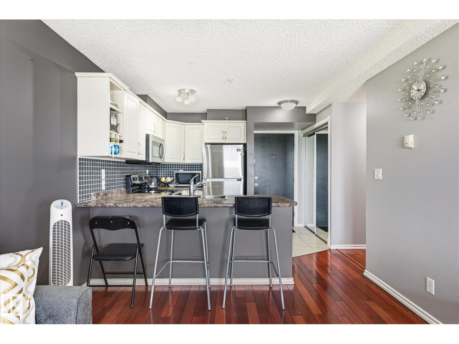 #418 17404 64 AV NW - 11