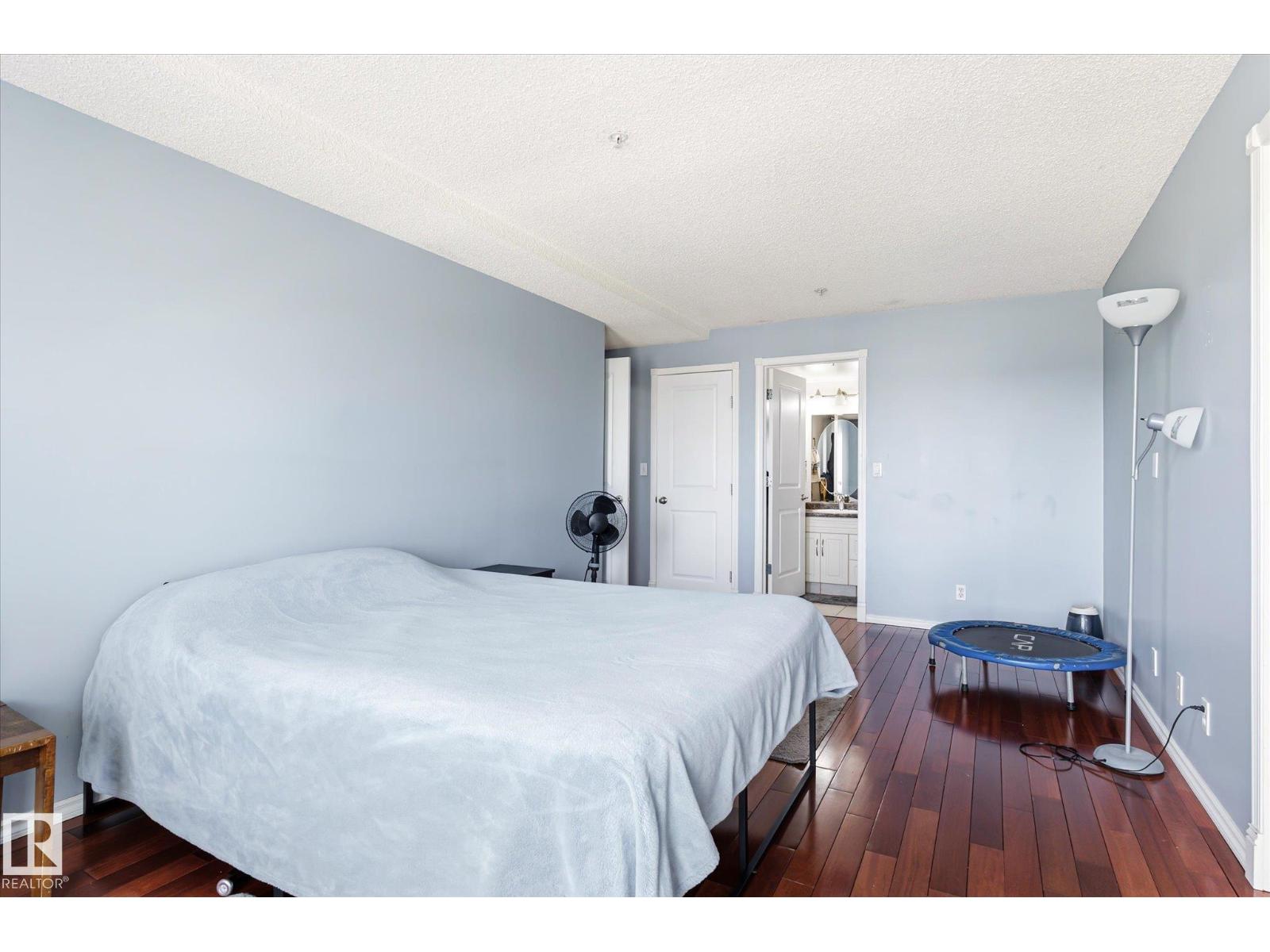#418 17404 64 AV NW - 25