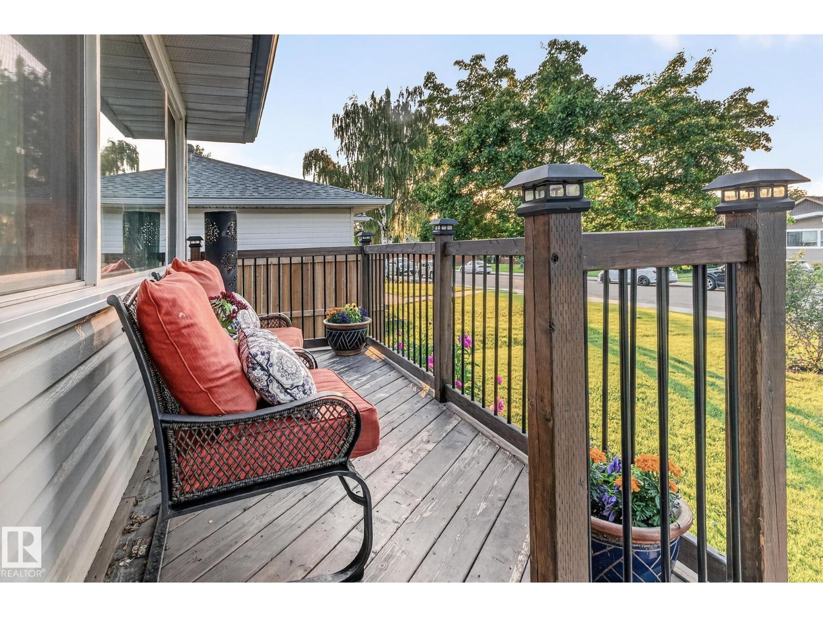 5307 104 AV NW - 4