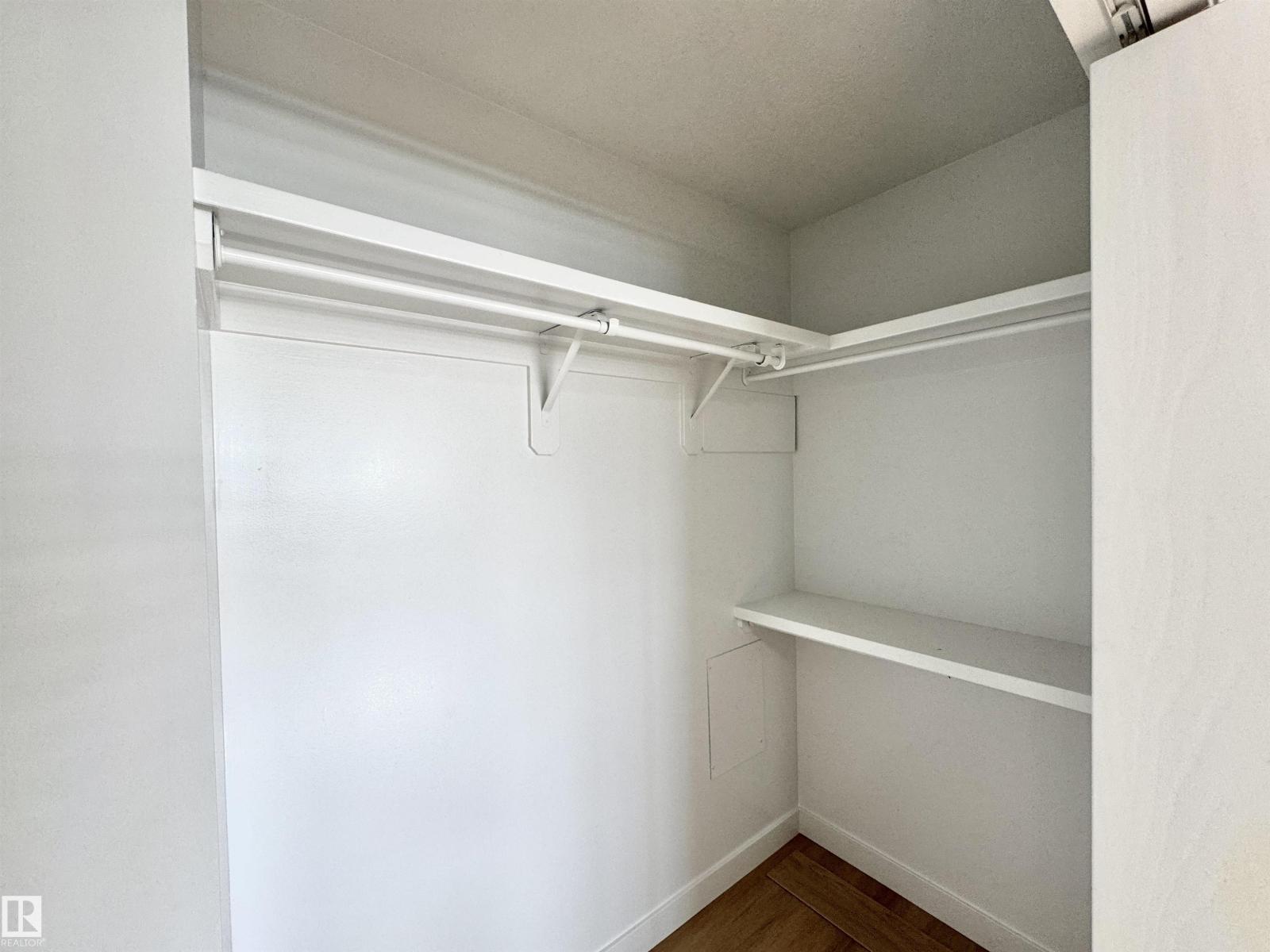 2908 44A AV NW - 50