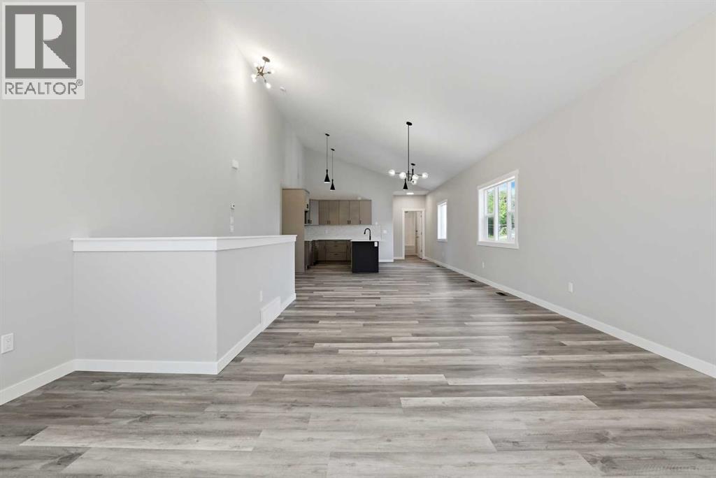 5242 51 Street - 19