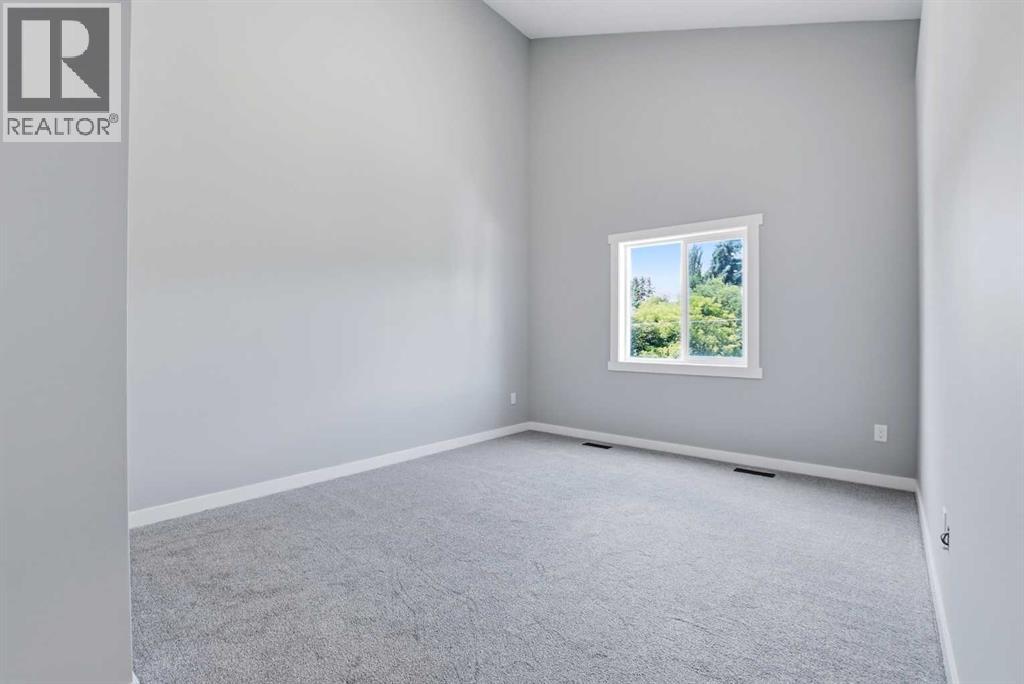 5242 51 Street - 26