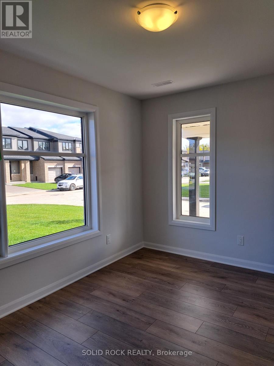 House for Rent in Ottawa – 288 ELSIE MACGILL WALK, Ottawa – By Peter Sagos - Image 2