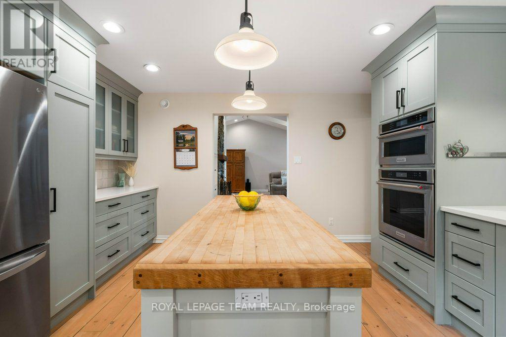 6485 WADDION DRIVE - 15