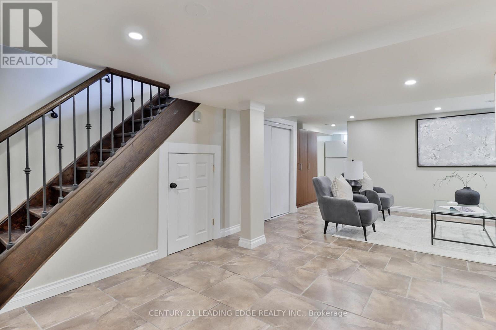 158 PARKMOUNT ROAD - 34